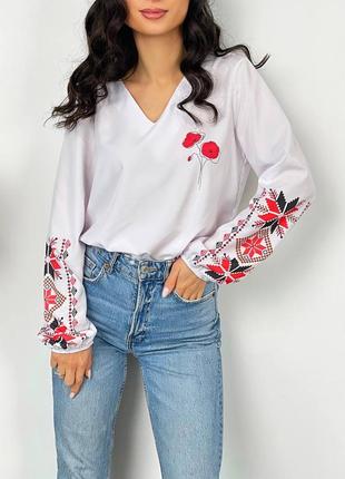Жіноча блузка з малюнками6 фото