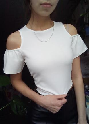 Белая блузка кроп топ, укороченная блузка с открытыми плечами, блузка топик, блуза-топ3 фото