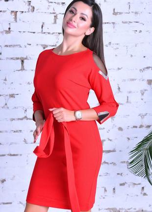 Красное нарядное платье3 фото