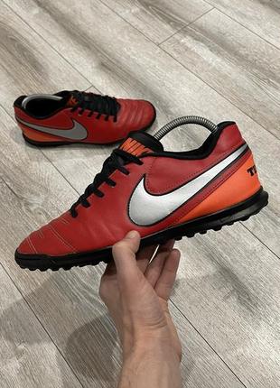 Чоловічі сороконіжки nike tiempo 44 р.1 фото