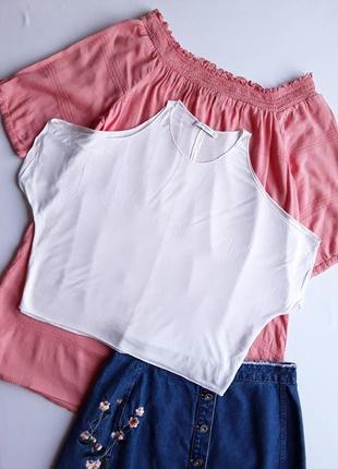 Футболочка с открытыми плечами от mango