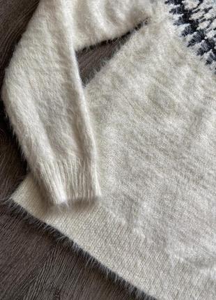Молочный свитер джемпер в орнамент от primark7 фото