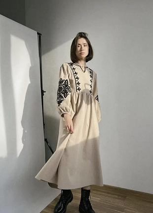 Сукня-вишиванка бежева сукня-міді жіноча бавовняна літня