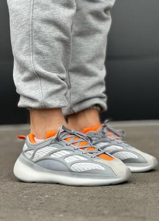 Кросівки чоловічі yeezy 700 сірі