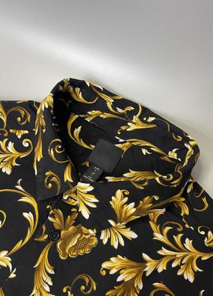 Стильная легкая рубашка h&m с принтом, черная, золотая, разрисованная, вискозная, летняя, под брюки, брюки, пиджак, нарядная4 фото