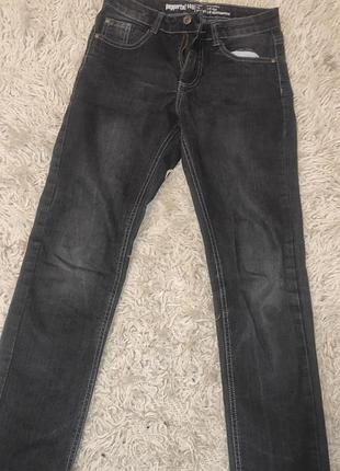 Джинсы на мальчика рост 140см