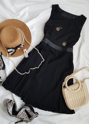 Шикарна плісерована сукня зі вставкою шкірзаму від  h&m