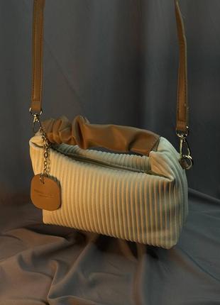 Жіноча сумочка