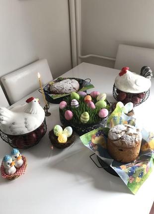 Крупные вазочки для яичек