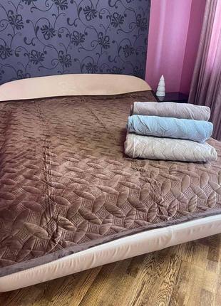 Велюрове покривало з наволочками