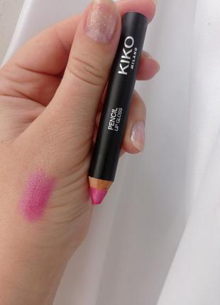 Розовая помада карандаш от kiko 15
