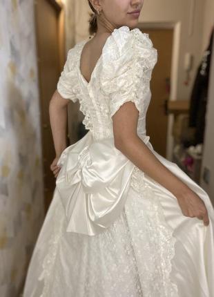 Винтажное свадебное белое старинное платье с бантом пышное франция pronuptia andia открытые рукава2 фото