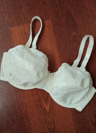80-d/e кремовый бюст с мягкой чашкой, спинка сеточка george