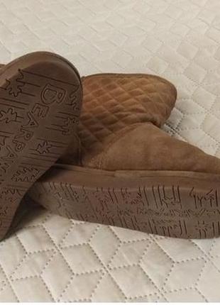 Коричневі уггі (bearpaw)
