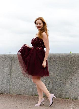 Платье с паетками