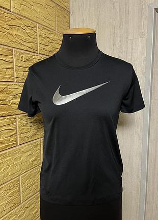 Nike dri-fit футболка женская оригинал с логотипом на груди