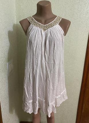 Легка котонова сукня