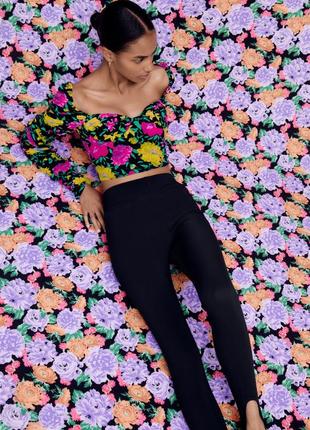 Топ zara с цветочным принтом на длинный рукав
