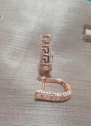 Сережки медичне золото