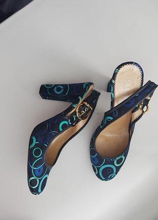 Босоножки skerry