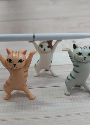 Танцующие кошки котики сувенир фигурки мини