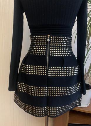 Бандажная юбка крутящая юбка с металлическим декором xs/s2 фото