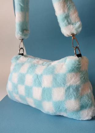 Плюшева сумочка багет (біла з блакитним)2 фото