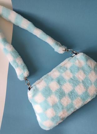 Плюшева сумочка багет (біла з блакитним)1 фото