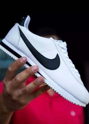 Чоловічі кросівки nike cortez