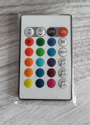 Led стрічка 5050 світлодіодні rgb стрічки живлення від usb 5v управління по bluetooth або пульту 25 діодів на 1 метр3 фото