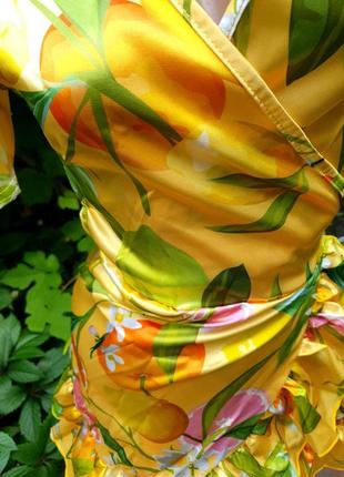 Атласное яркое платье в лимоны boohoo xs-s-m10 фото