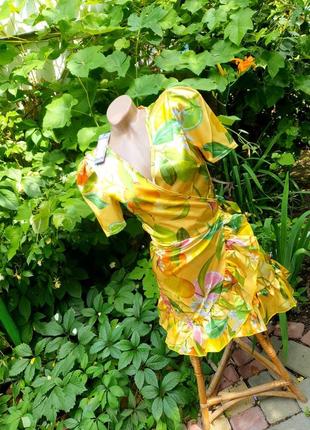 Атласное яркое платье в лимоны boohoo xs-s-m6 фото