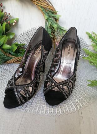 Босоножки туфли с камнями праздничные черные в идеальном состоянии фирменные  jumex1 фото