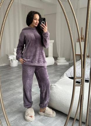 Трендовый женский махровый костюм: джоггеры + худи