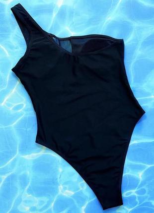 Чорний суцільний купальник на одно плече s,m,l