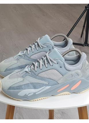 Кросівки adidas yeezy boost 7001 фото