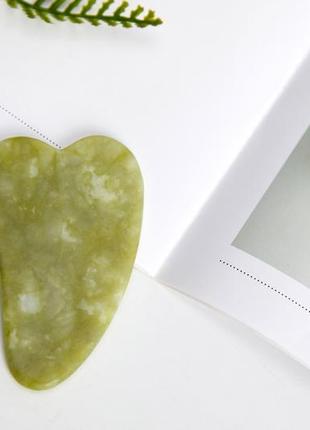 Скребок гуаша из обсидиана в форме сердца , зелёный