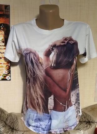 Футболка принт девушки