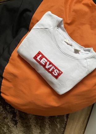 Свитшот кофта свитер levi’s ( не the north face adidas gap)