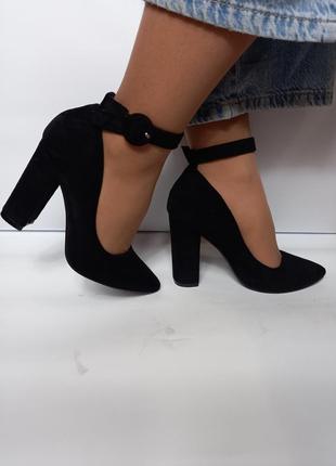 24,5 см туфлі жіночі чорні на зручних високих підборах з ремінцем човники замшеві  святкові повсякденні