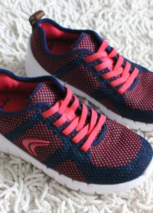 Літні кросівки на дівчинку clarks розмір 28,5 18,5 см по устілці