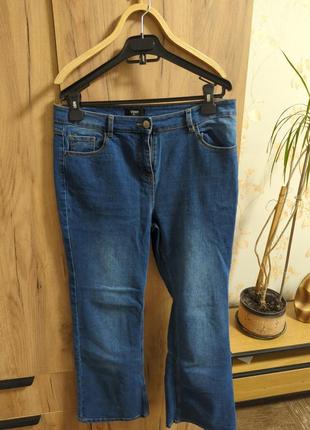 Фирменные джинсы
