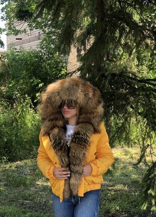 Жіноча  зимова  куртка бомбер  з натуральним хутром єнота з 44 по 58