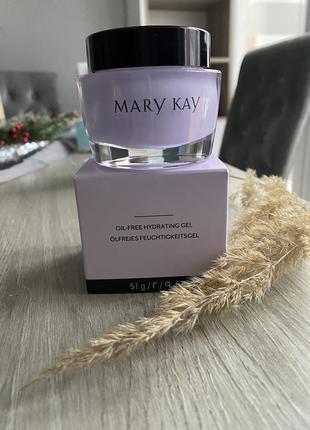 Обезжиренный увлажняющий гель для нормальной и жирной кожи лица mary kay