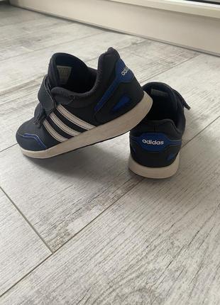 Кроссовки adidas 31,32,338 фото