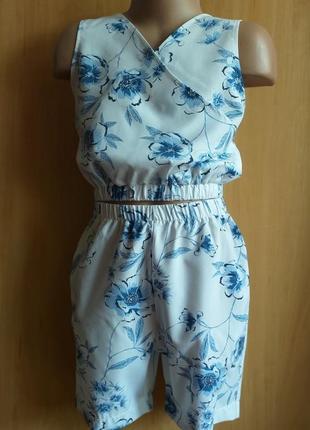 Розпродаж! літній костюмчик голубі квіти.