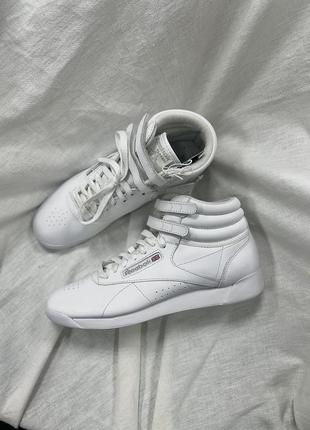 Кроссовки reebok classic1 фото