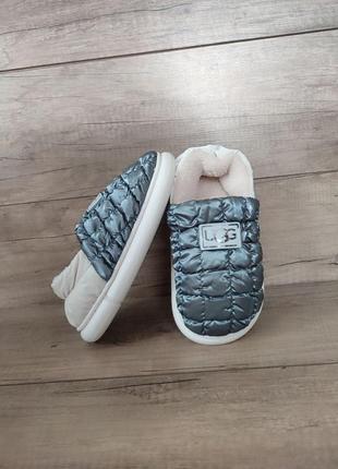 Теплые дутики тапки слипоны зимние тапочки мокасины на меху лоферы уги автоледи чуни сменка обувь женские