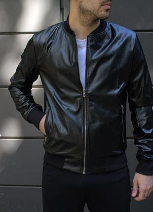 Мужская кожаная, куртка бомбер на молнии с манжетами, кожанка курточка