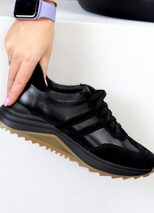 Универсальные женские кроссовки, в натуральной коже, замше, черного цвета в больших размерах лето, в6 фото